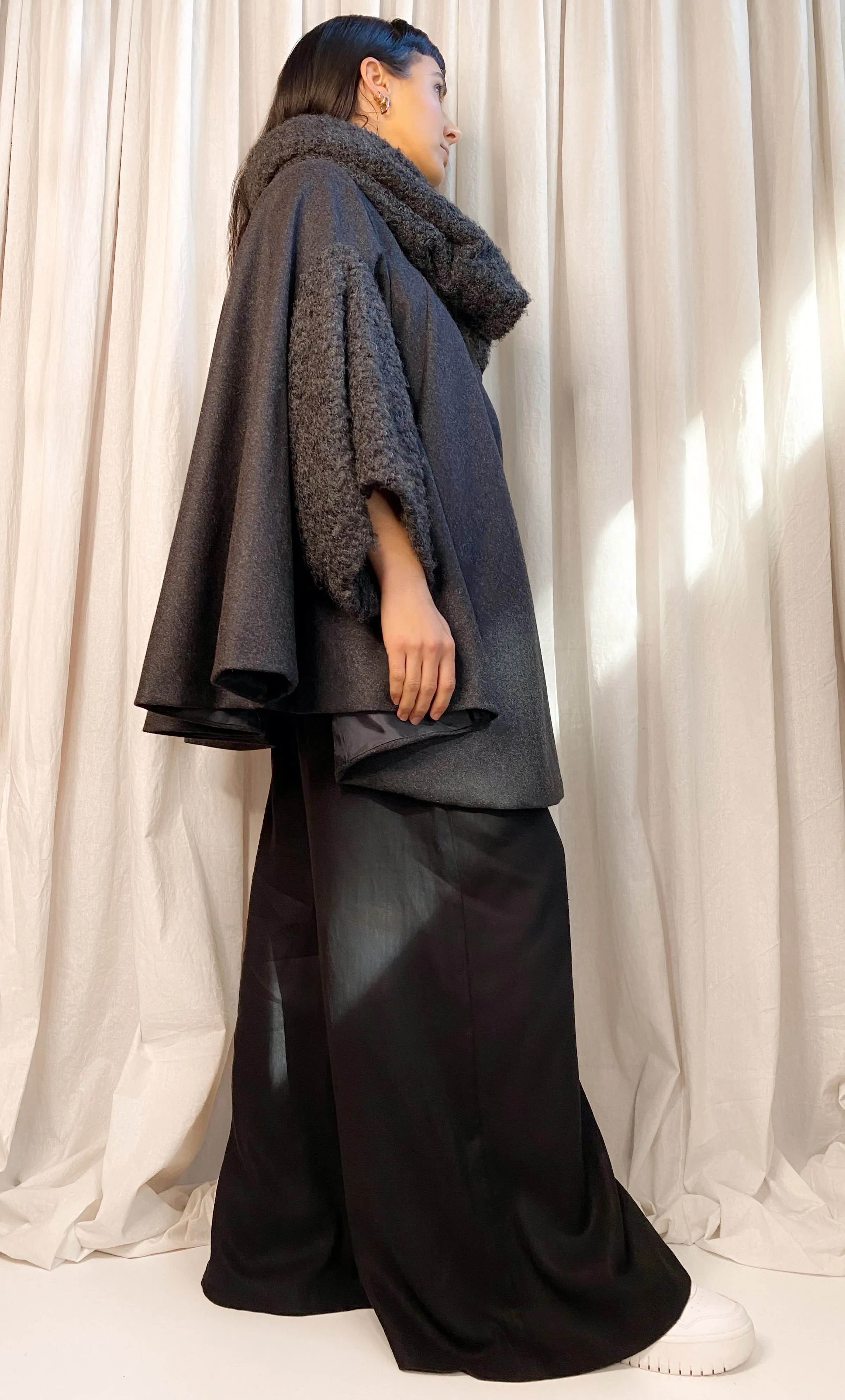 • PRE-LOVED • CRYOSPHERE COAT [ Grey, Charcoal, Wool Blend, Cape ]