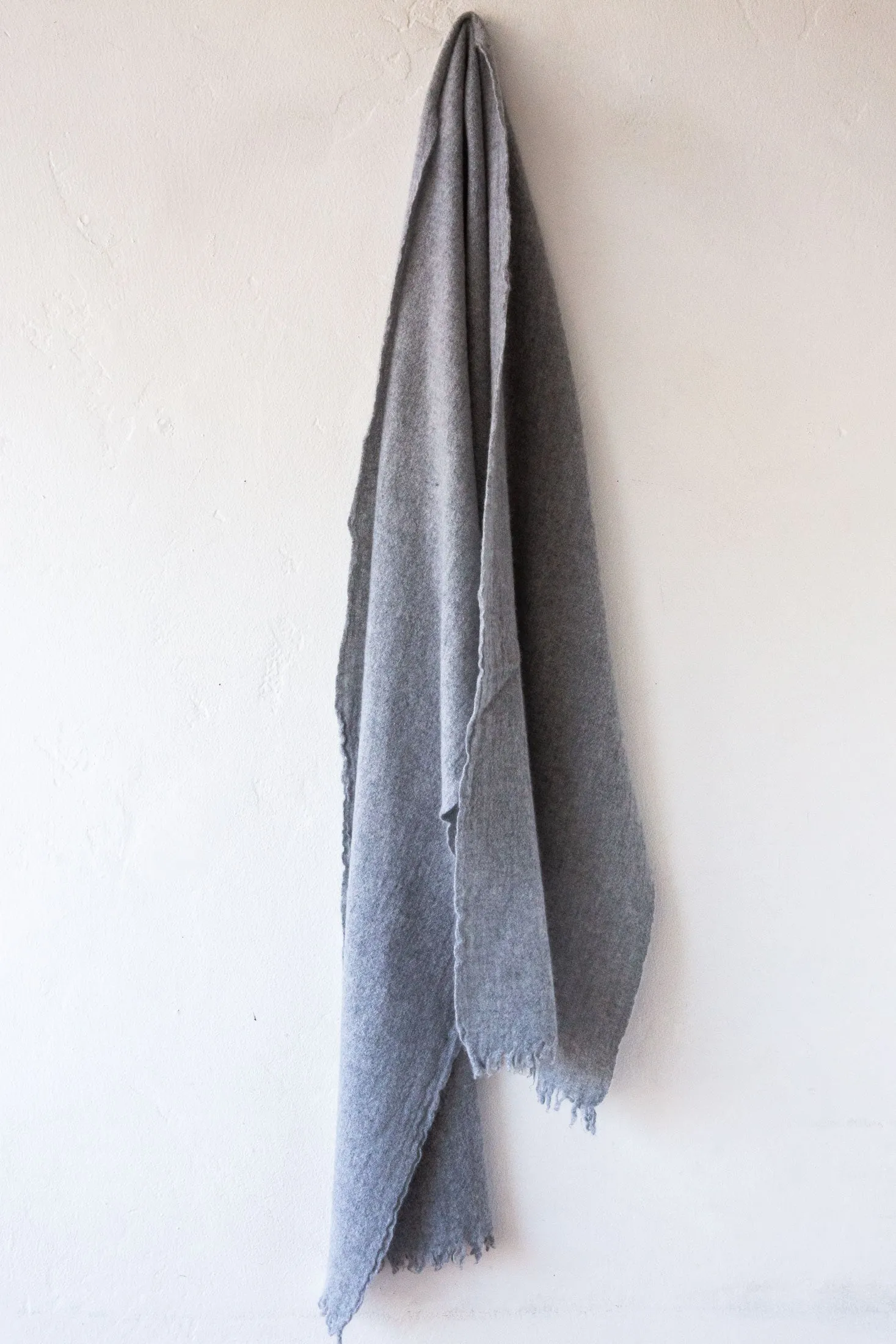 1615 Scarf Greyish