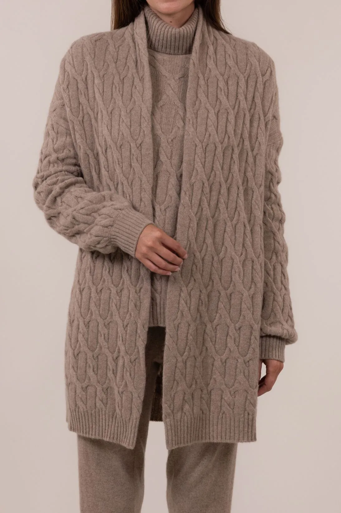 CABLE OPEN CARDIGAN