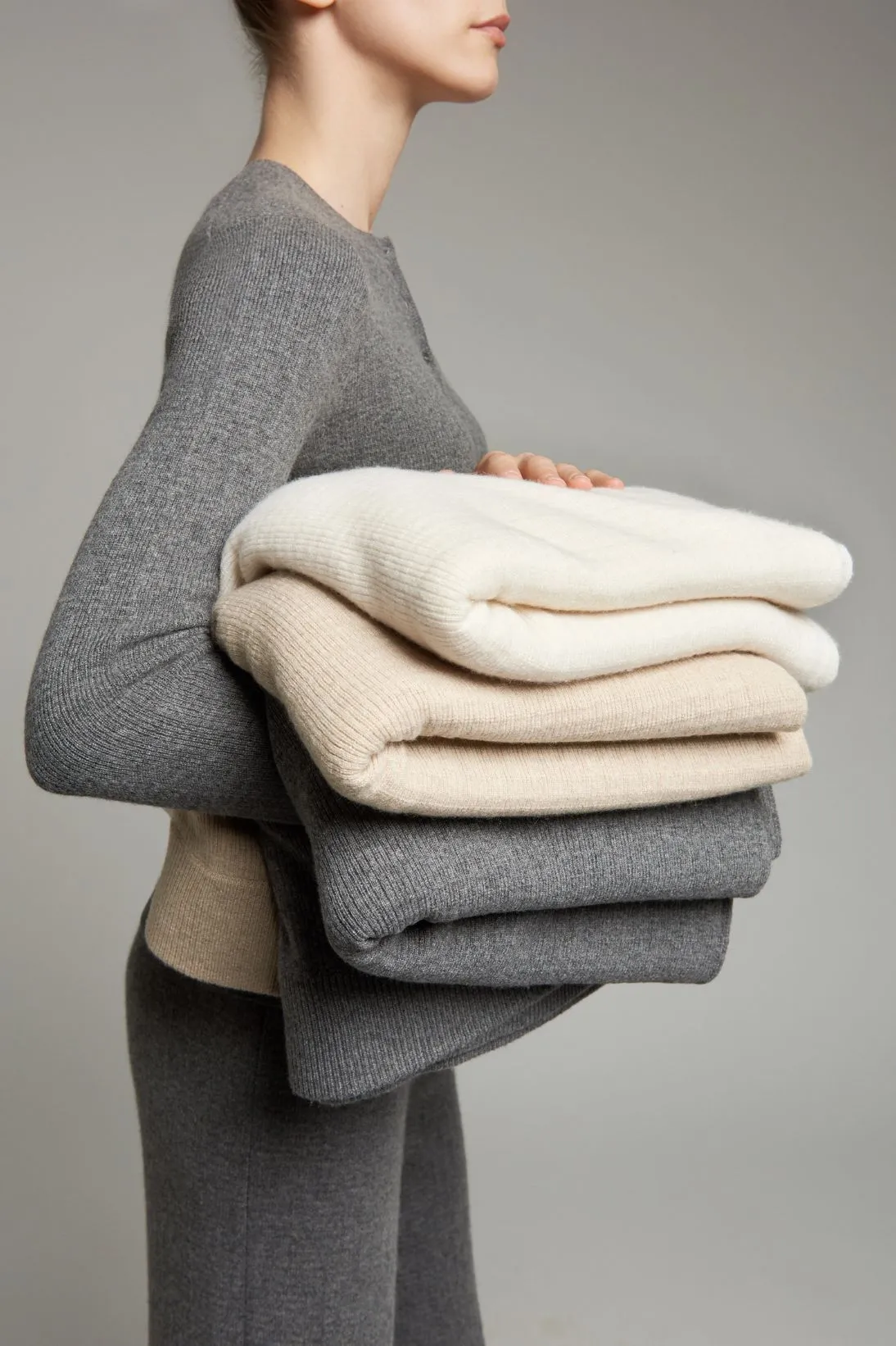 CASHMERE THROW