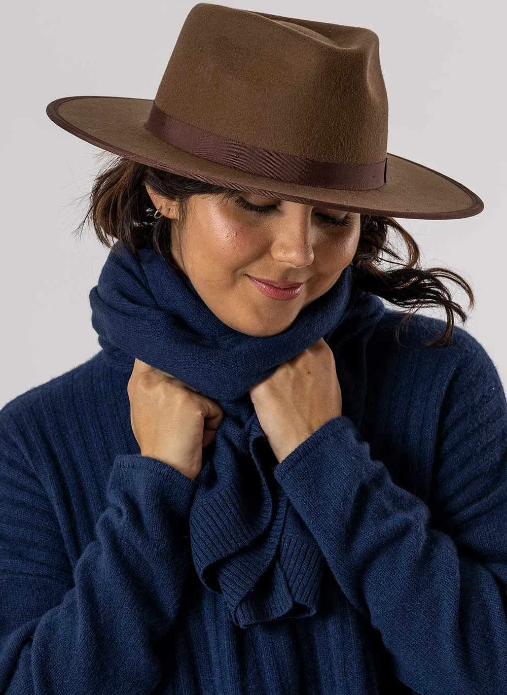 Classic Cashmere Scarf - Navy