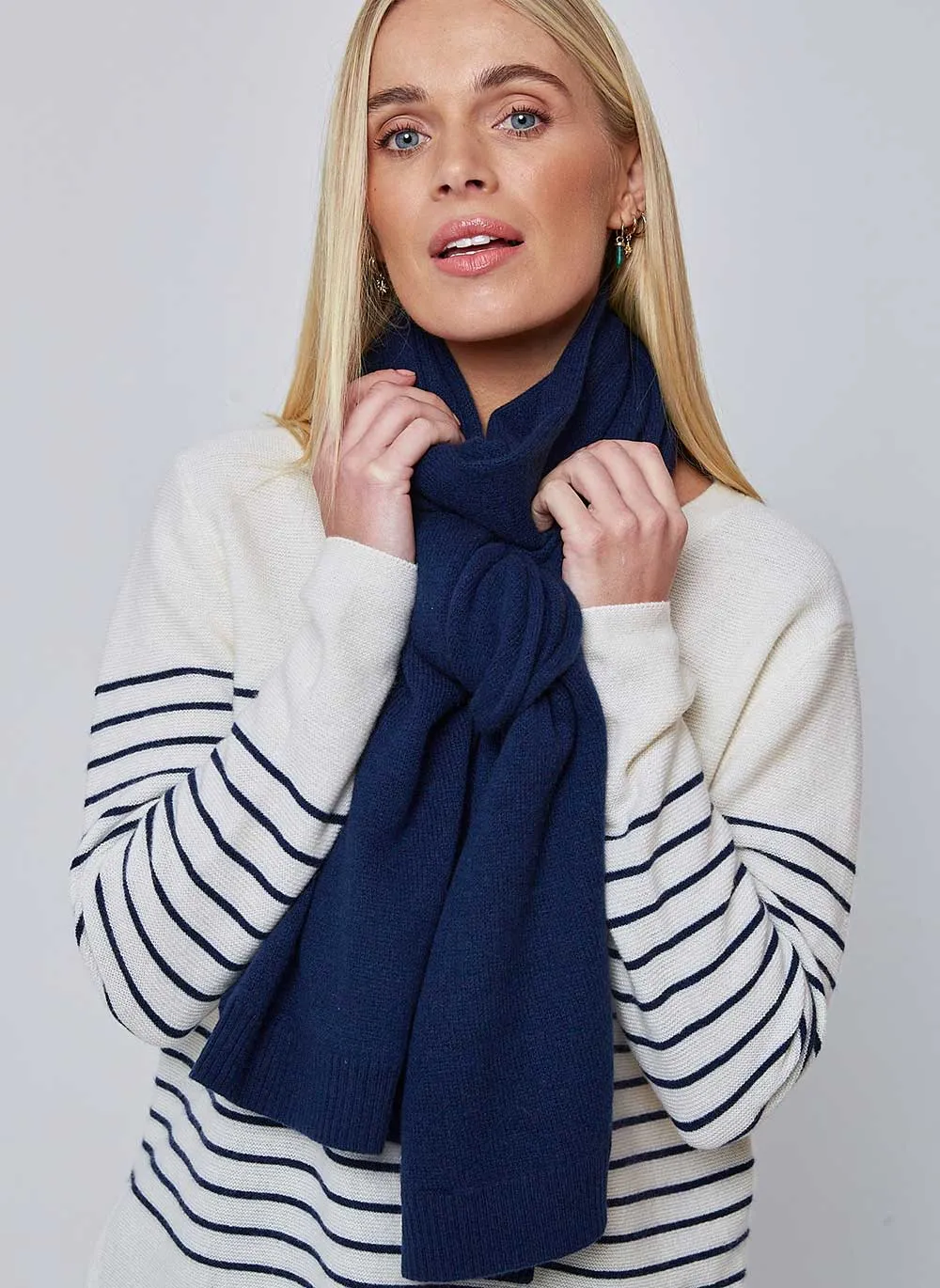 Classic Cashmere Scarf - Navy