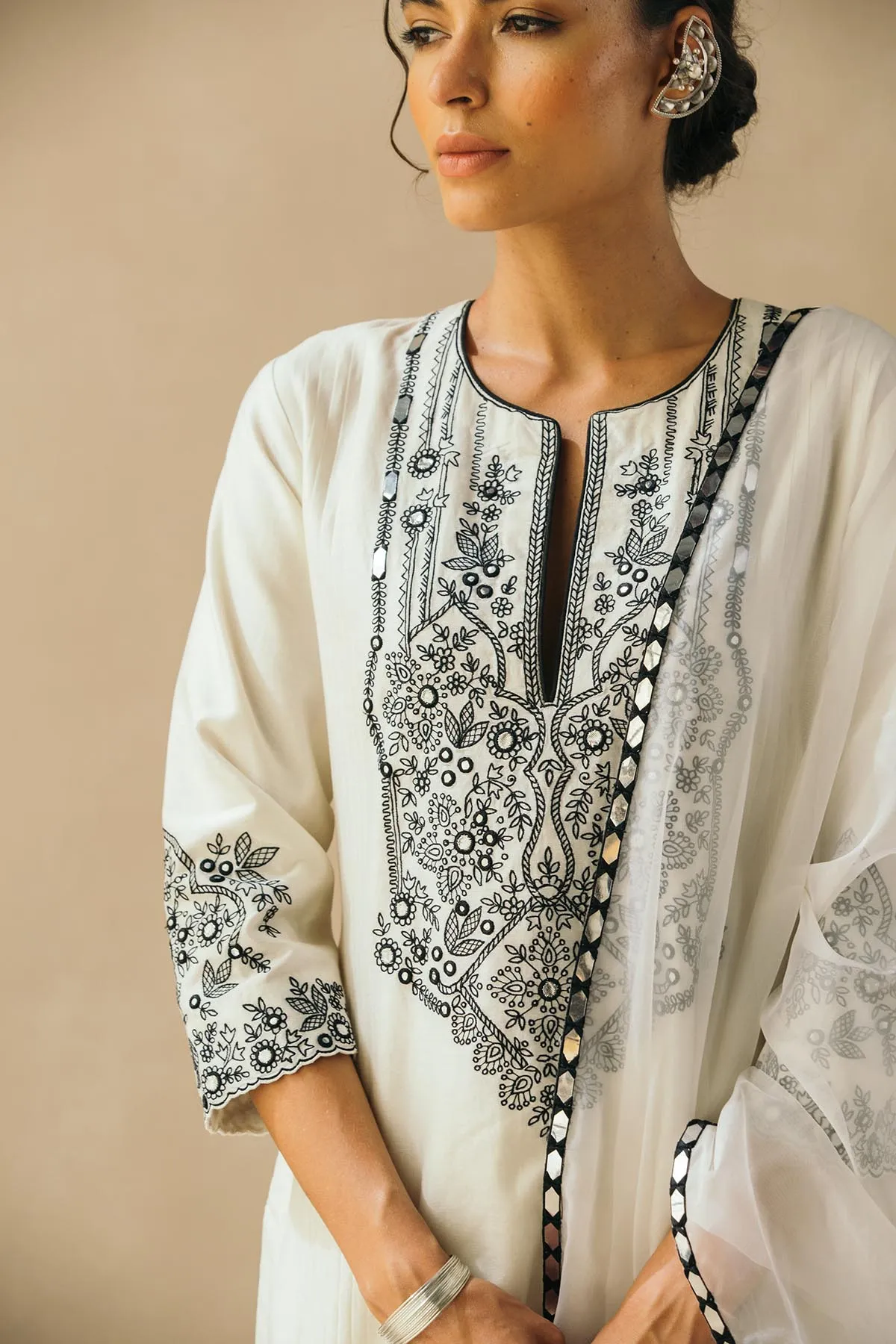 Ebony & Ivory Trellis Kurta Set