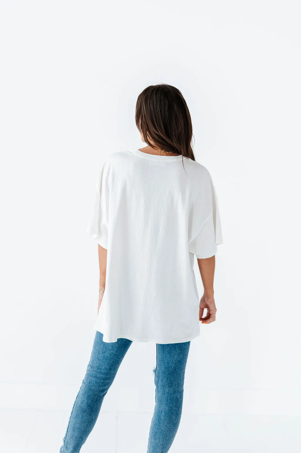 Lisa Oversized Boyfriend Tee in Off White