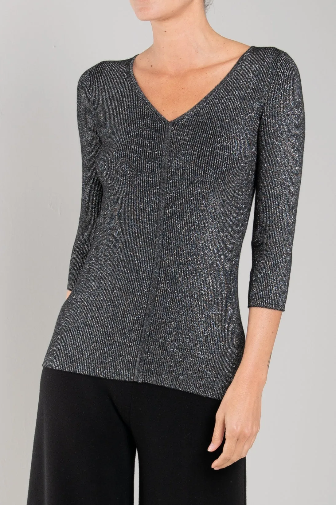 SPARKLE V-NECK TOP