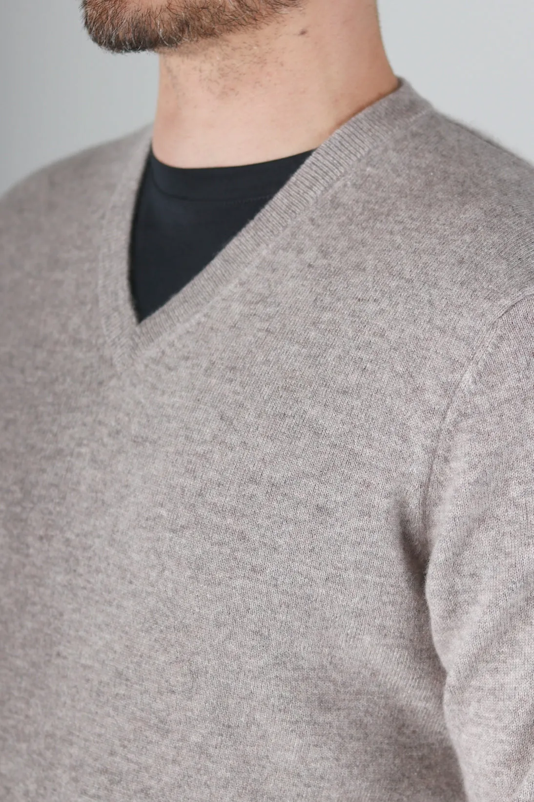 V-NECK SWEATER